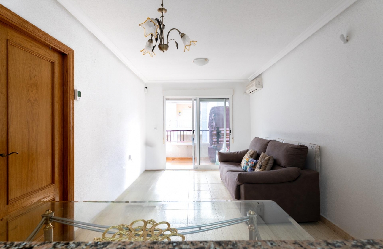 Resale - Apartment - Torrevieja - Parque de las Naciones