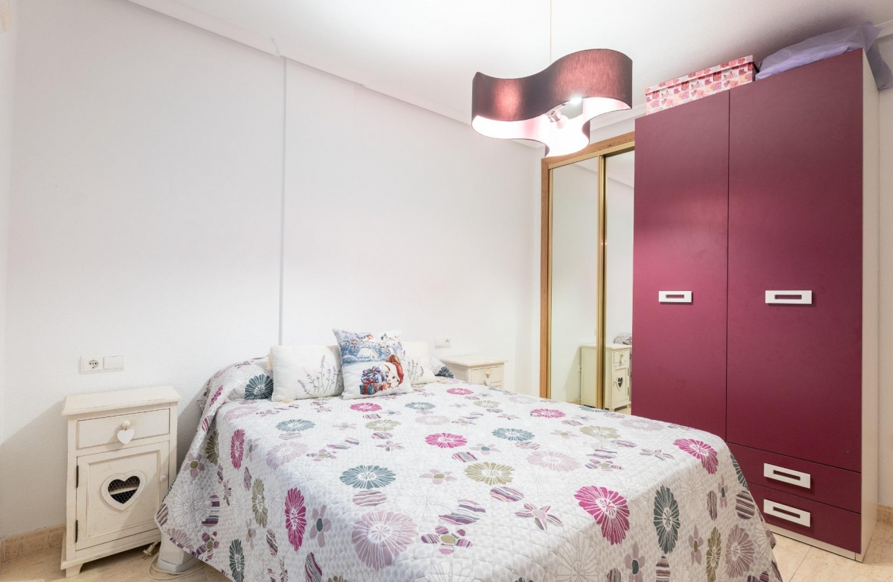 Resale - Apartment - Torrevieja - Parque de las Naciones