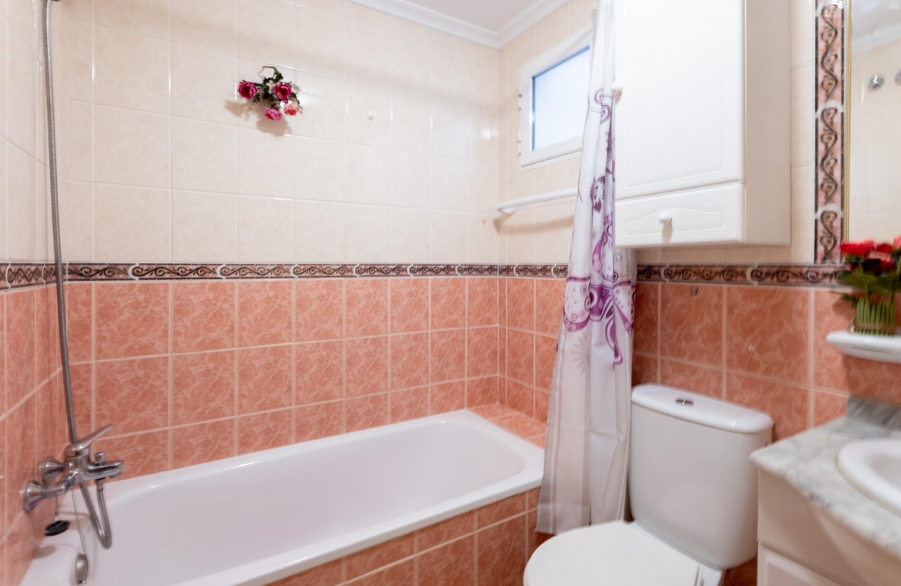 Resale - Apartment - Torrevieja - Parque de las Naciones