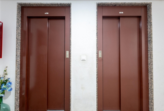 Resale - Apartment - Torrevieja - Parque de las Naciones