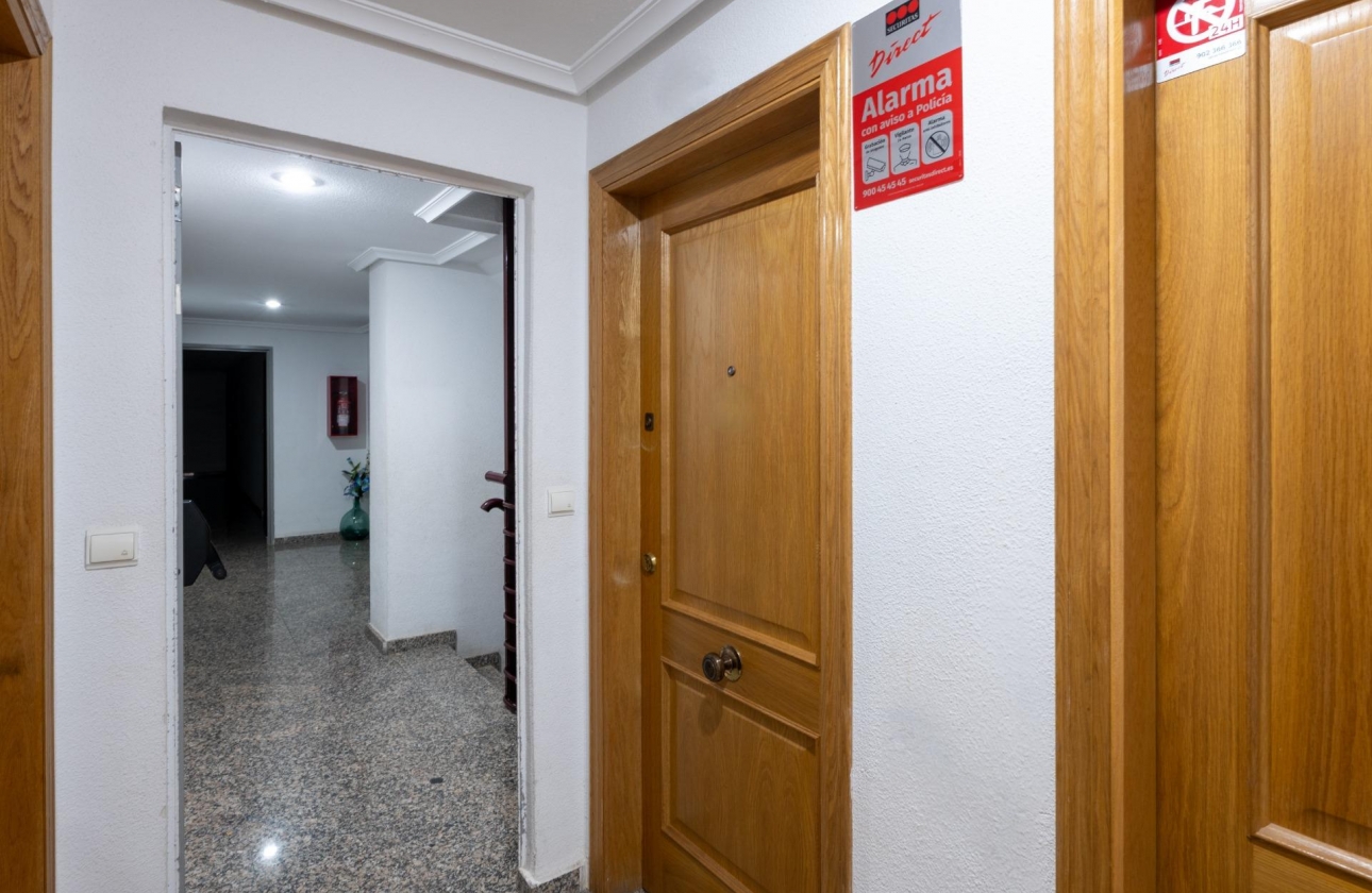 Resale - Apartment - Torrevieja - Parque de las Naciones