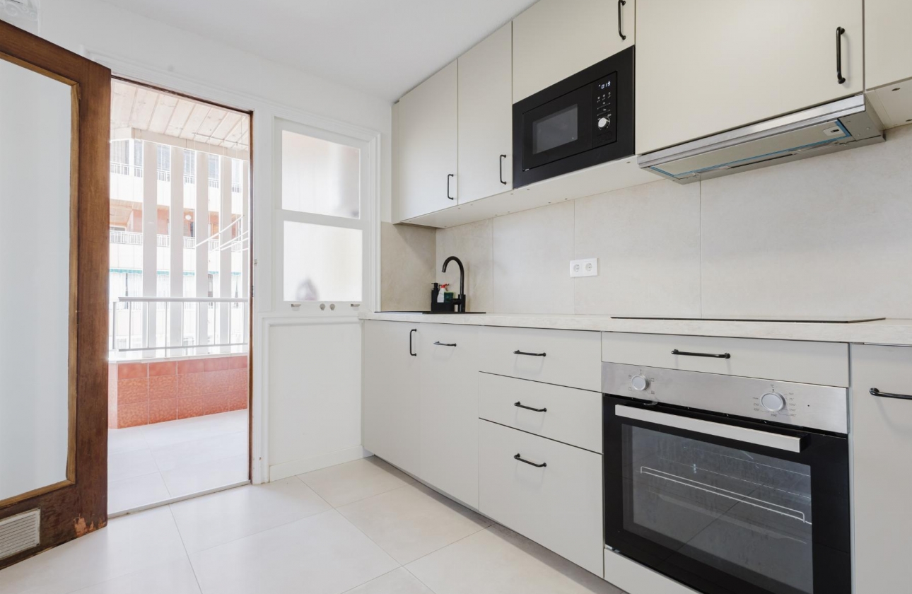 Resale - Apartment - Torrevieja