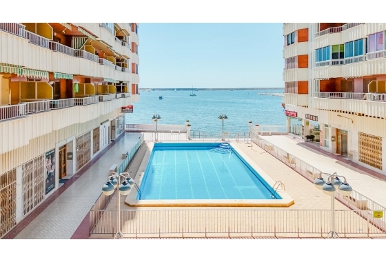 Resale - Apartment - Torrevieja