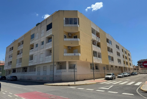 Resale - Apartment - Almoradí