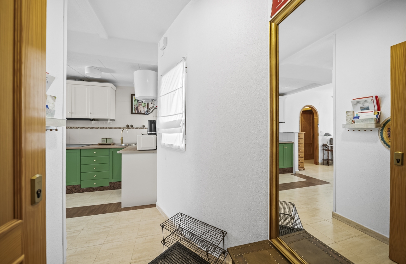 Resale - Apartment - Torrevieja - Centro