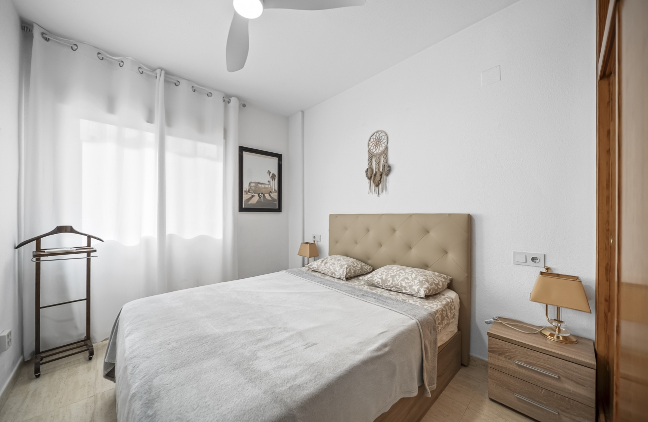 Resale - Apartment - Torrevieja - Centro