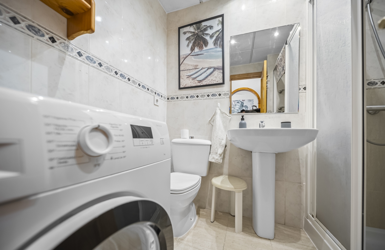 Resale - Apartment - Torrevieja - Centro