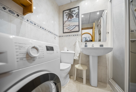 Resale - Apartment - Torrevieja - Centro