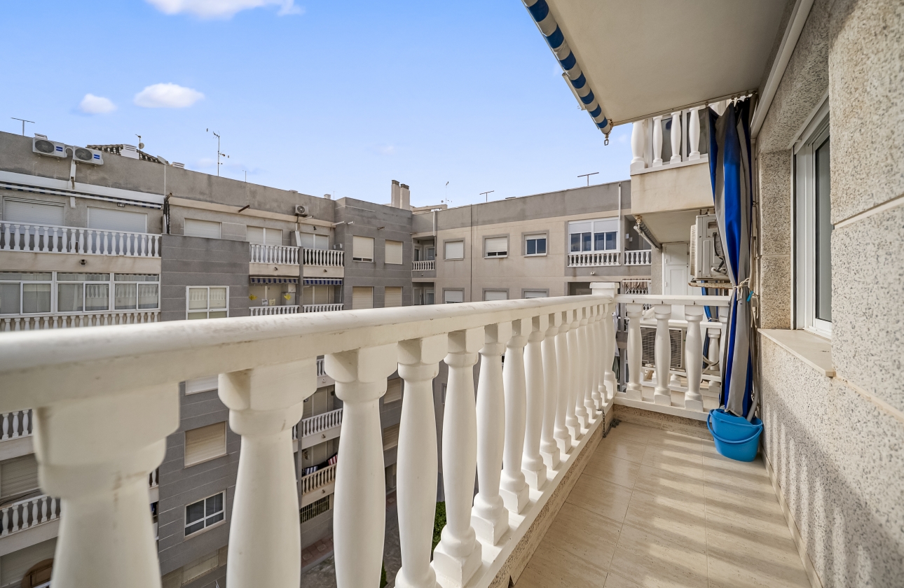 Resale - Apartment - Torrevieja - Centro