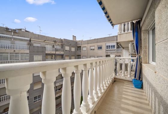 Resale - Apartment - Torrevieja - Centro