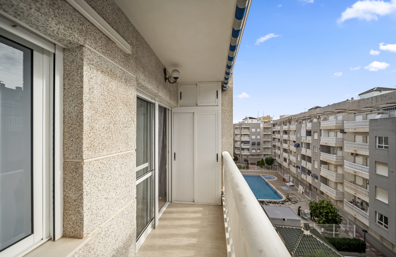 Resale - Apartment - Torrevieja - Centro