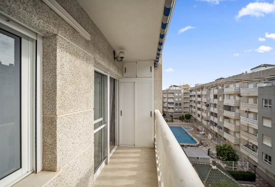 Resale - Apartment - Torrevieja - Centro