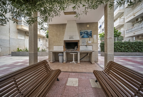 Resale - Apartment - Torrevieja - Centro