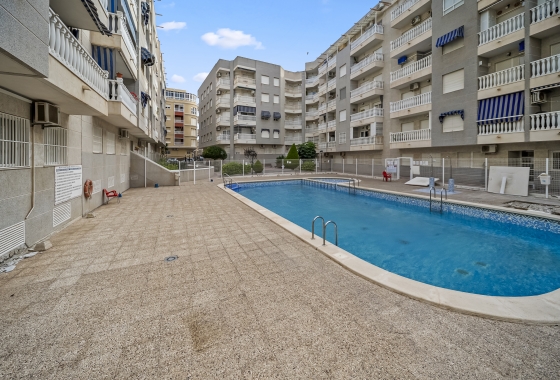 Resale - Apartment - Torrevieja - Centro