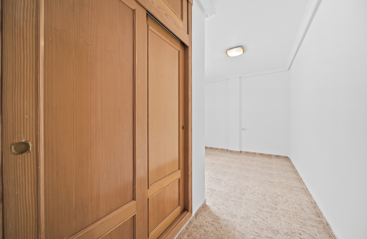 Resale - Penthouse - Torrevieja - Puerto