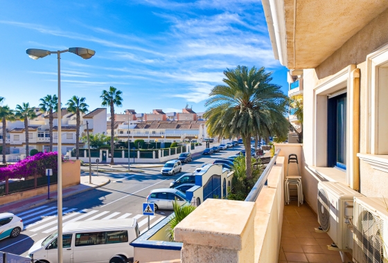Resale - Apartment - Orihuela Costa - Cabo Roig