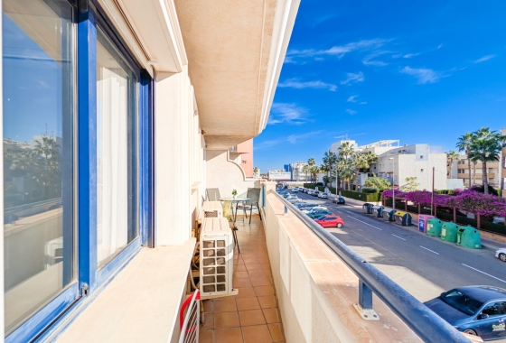 Resale - Apartment - Orihuela Costa - Cabo Roig
