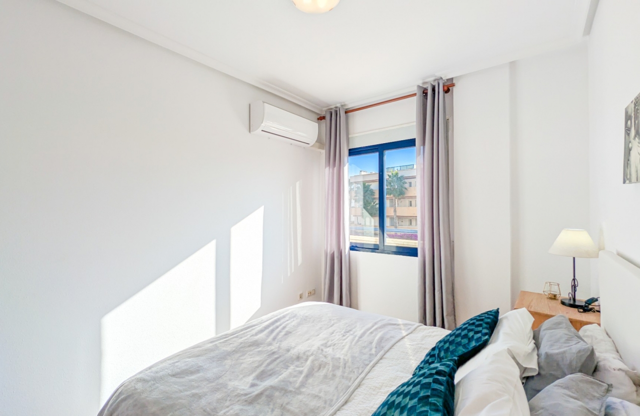 Resale - Apartment - Orihuela Costa - Cabo Roig