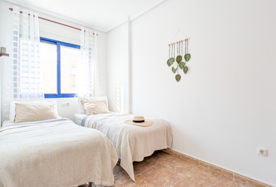 Resale - Apartment - Orihuela Costa - Cabo Roig