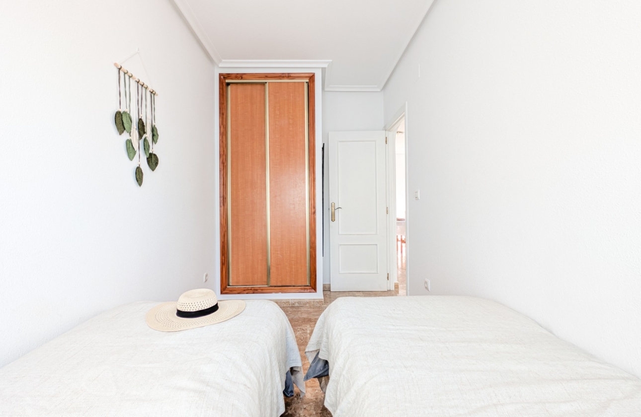 Resale - Apartment - Orihuela Costa - Cabo Roig