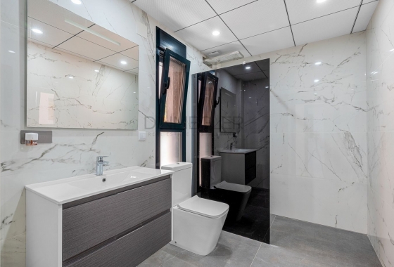 Resale - Villa - Orihuela Costa - Campoamor