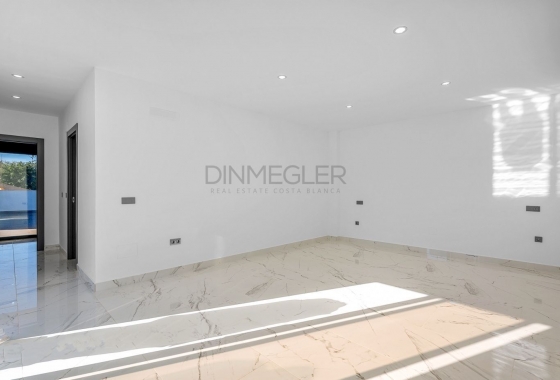 Resale - Villa - Orihuela Costa - Campoamor