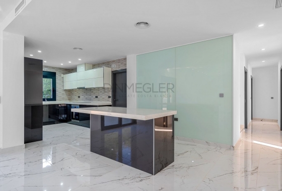 Resale - Villa - Orihuela Costa - Campoamor