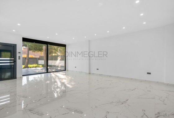 Resale - Villa - Orihuela Costa - Campoamor