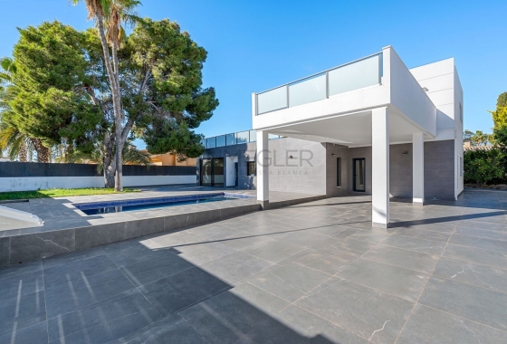 Resale - Villa - Orihuela Costa - Campoamor
