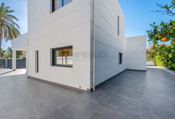 Resale - Villa - Orihuela Costa - Campoamor