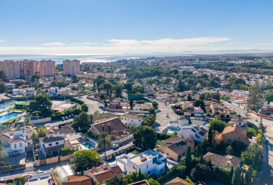 Resale - Villa - Orihuela Costa - Campoamor