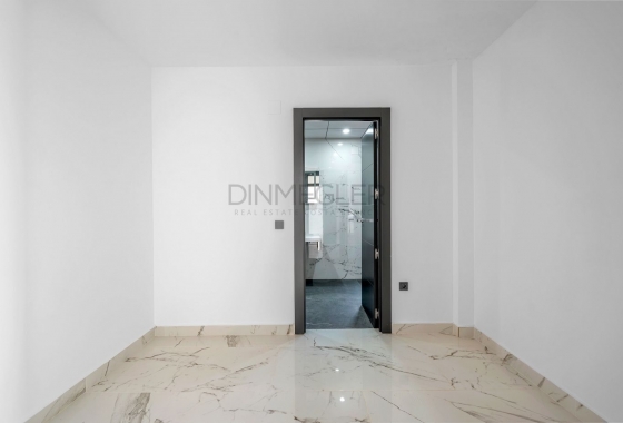 Resale - Villa - Orihuela Costa - Campoamor