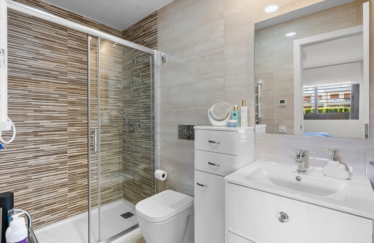 Resale - Apartment - Orihuela Costa - Los Dolses