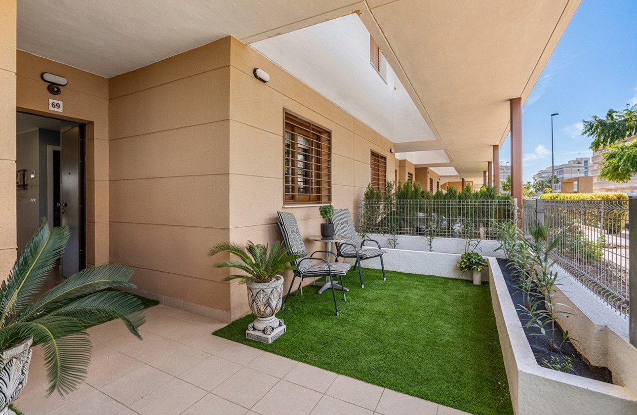 Resale - Apartment - Orihuela Costa - Los Dolses