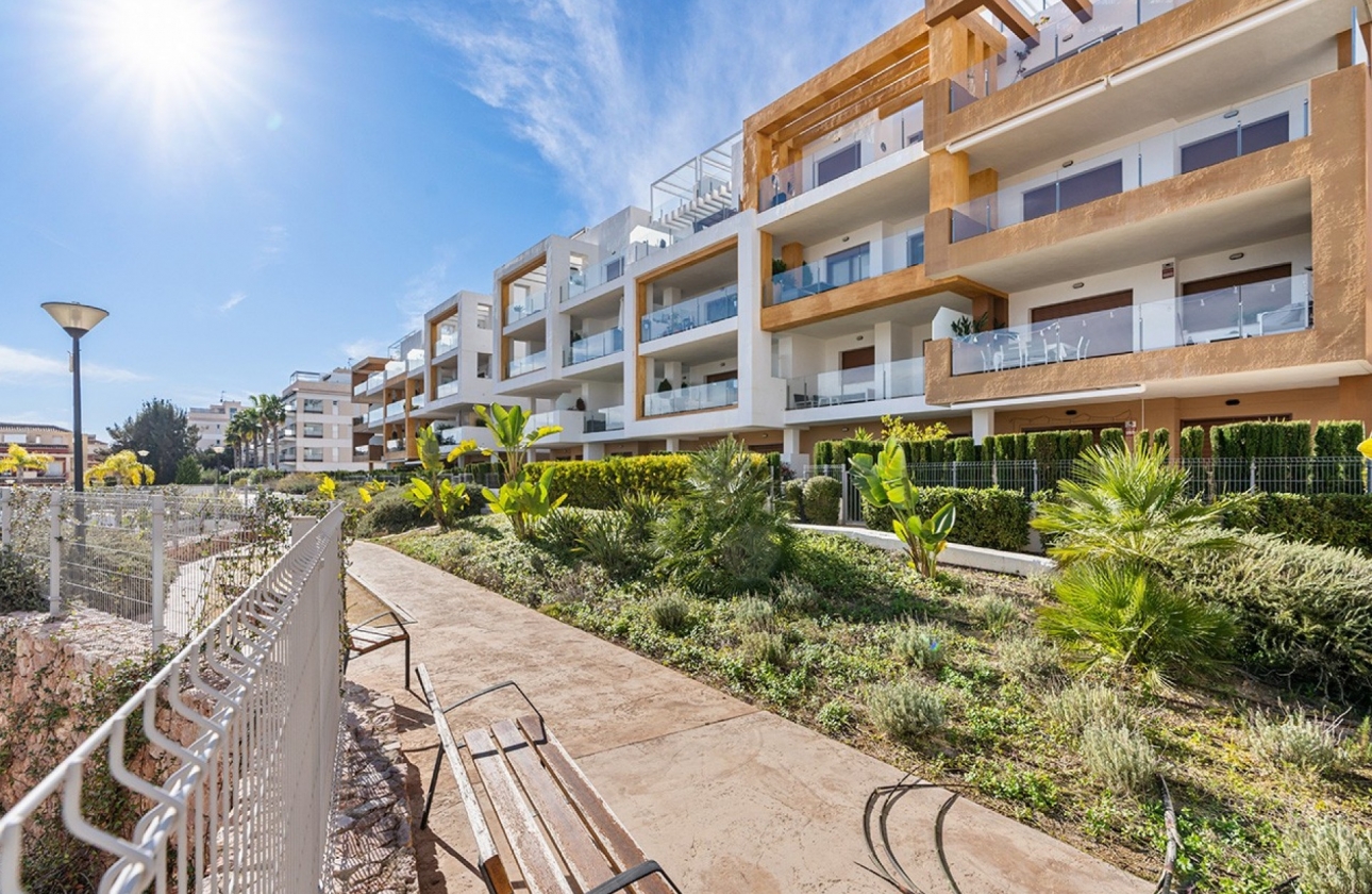 Resale - Apartment - Orihuela Costa - Los Dolses