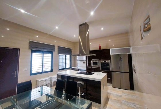 Resale - Villa - Pilar de la Horadada - Torre de la Horadada