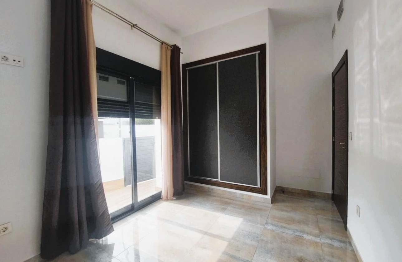 Resale - Villa - Pilar de la Horadada - Torre de la Horadada