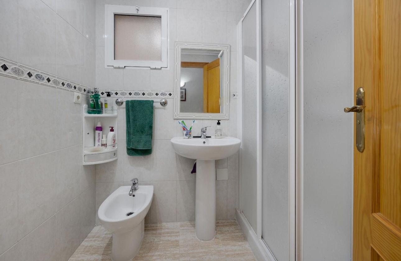 Resale - Apartment - Torrevieja - Playa del Cura