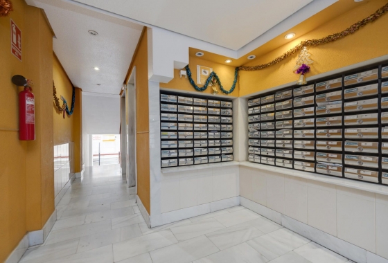 Resale - Apartment - Torrevieja - Playa del Cura