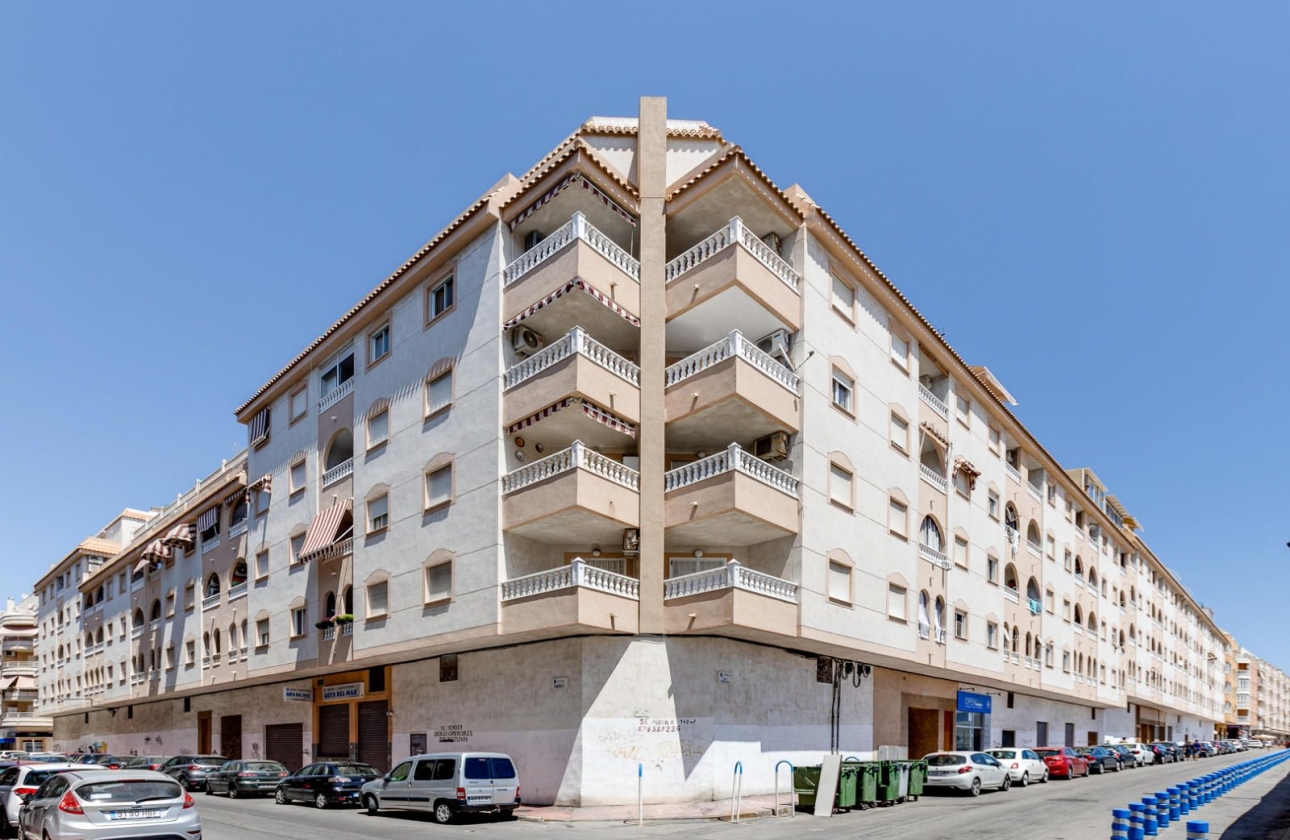 Resale - Apartment - Torrevieja - Playa del Cura