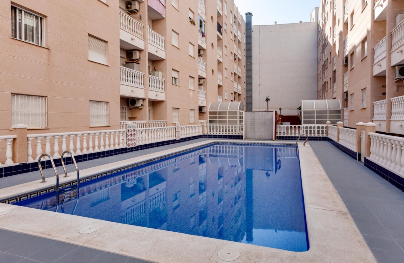 Resale - Apartment - Torrevieja - Playa del Cura