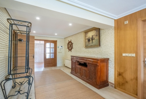 Resale - Villa - Torrevieja - El Chaparral