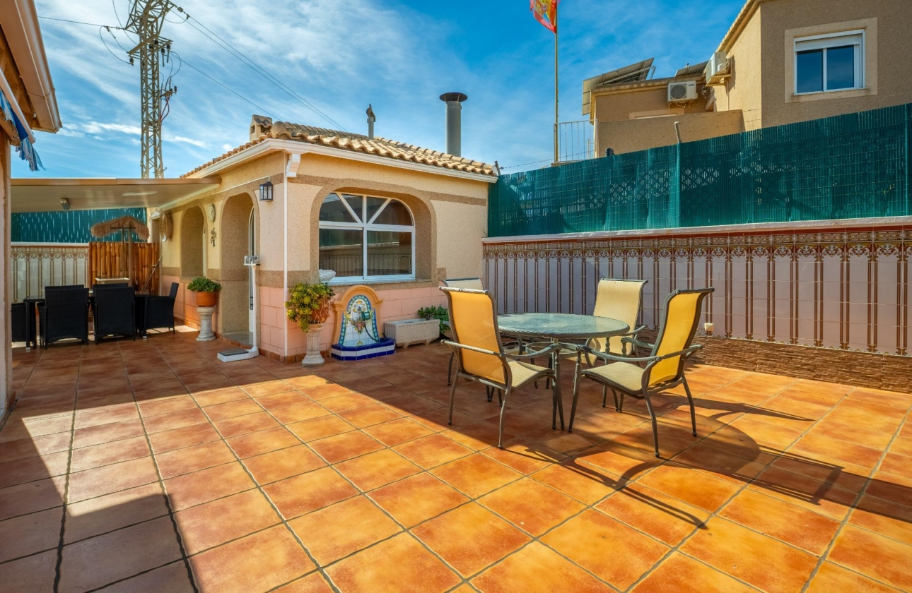 Resale - Villa - Torrevieja - El Chaparral