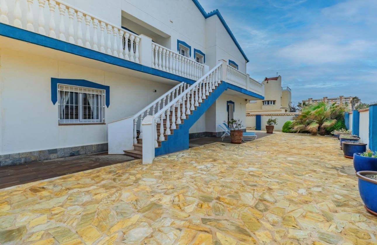 Resale - Villa - La Manga del Mar Menor - Playa del Estacio