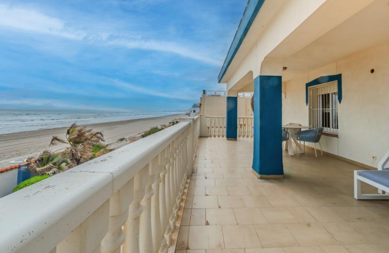 Resale - Villa - La Manga del Mar Menor - Playa del Estacio