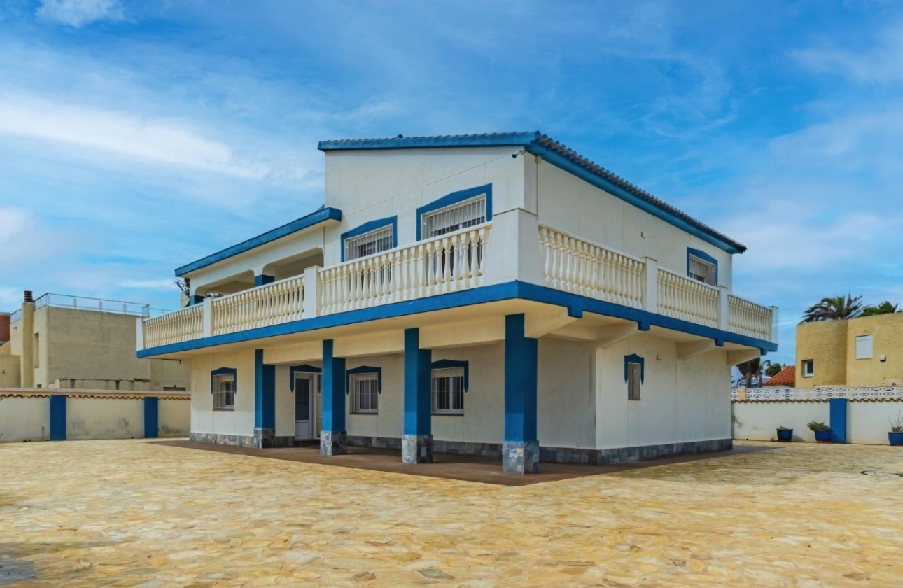 Resale - Villa - La Manga del Mar Menor - Playa del Estacio