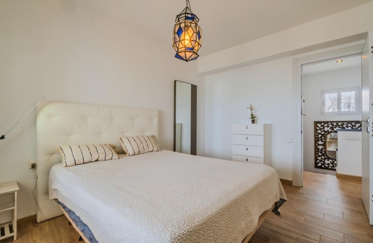 Resale - Villa - La Manga del Mar Menor - Playa del Estacio