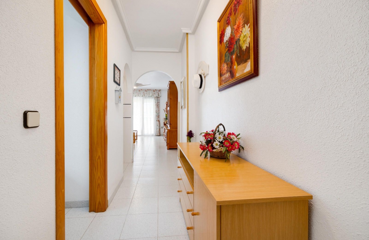 Resale - Apartment - Torrevieja - El Acequión - Los Náufragos