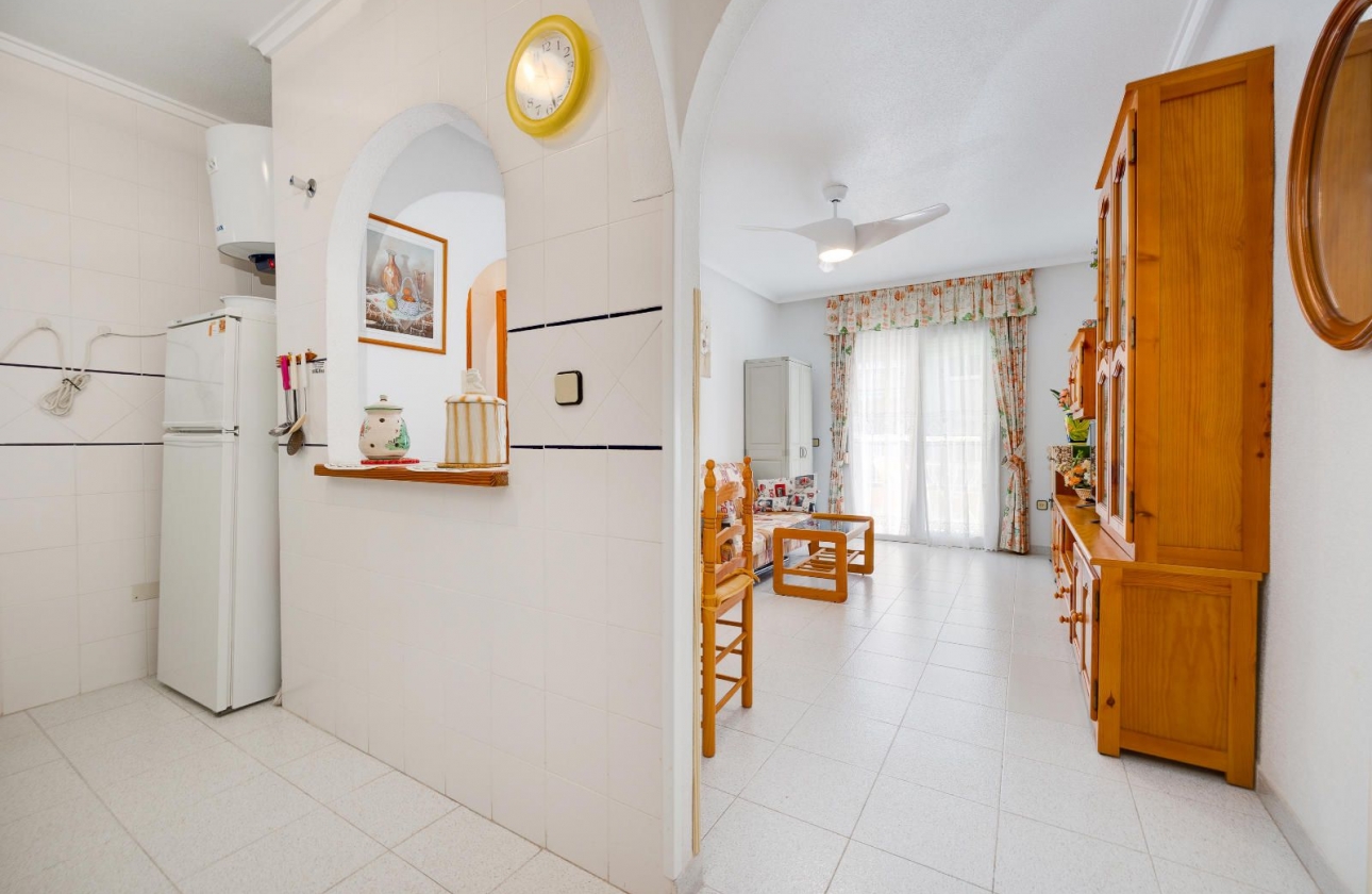 Resale - Apartment - Torrevieja - El Acequión - Los Náufragos