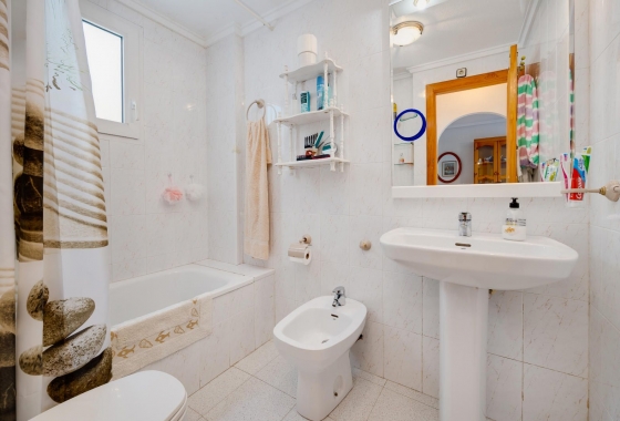 Resale - Apartment - Torrevieja - El Acequión - Los Náufragos